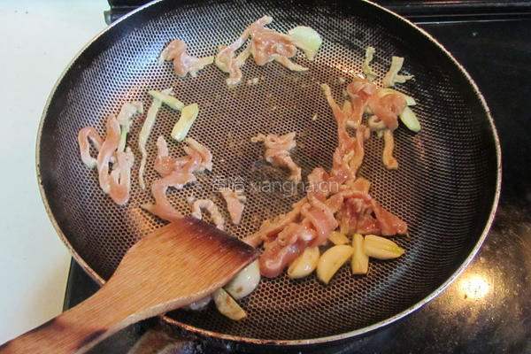 韭菜香干炒肉丝的做法图解4