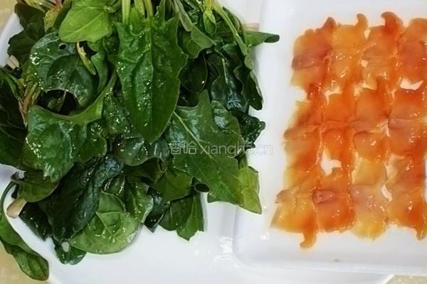 赤贝拌菠菜的做法图解1