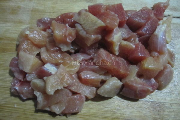 土豆鸡肉蘑菇焖饭的做法图解1