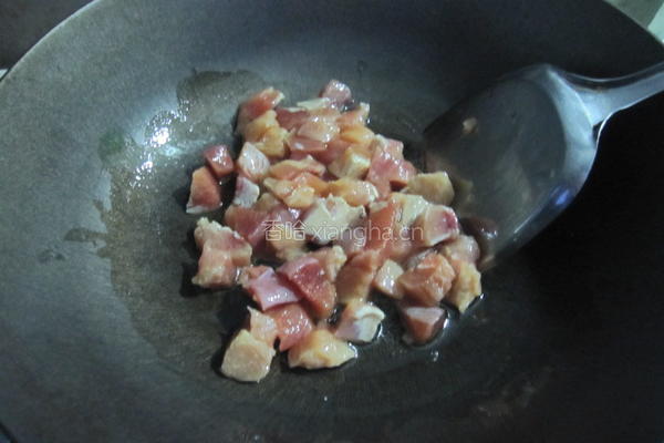 土豆鸡肉蘑菇焖饭的做法图解4