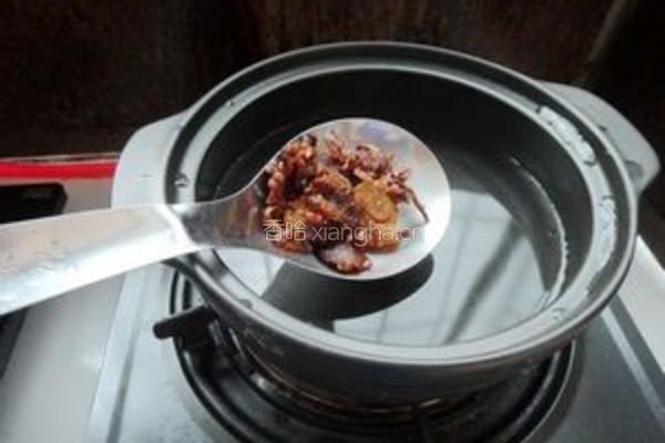 番茄鸡枞油煮凉粉的做法图解3