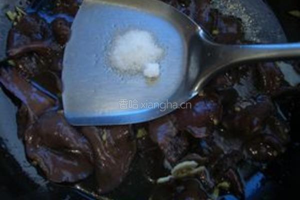 清炒红乳牛肝菌的做法图解6