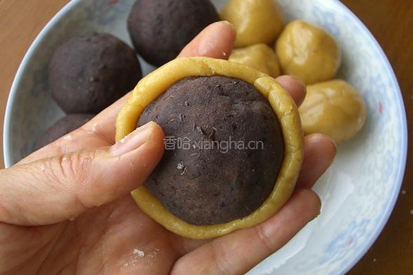 木糖醇豆沙月饼的做法图解6