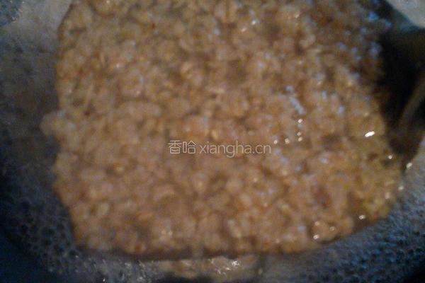 牛奶鸡蛋麦片粥的做法图解6