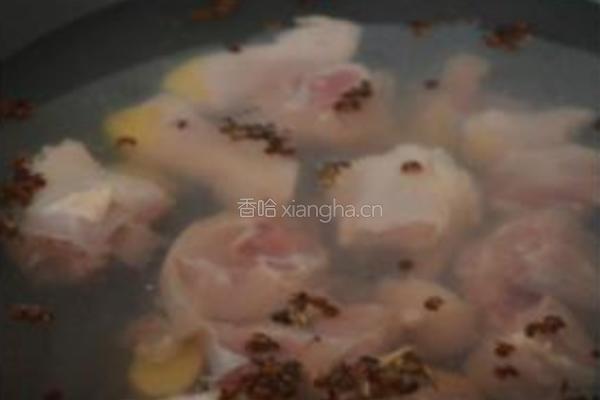 土豆烧鸡块的做法图解2