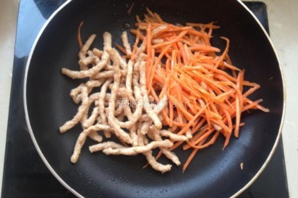 大豆蛋白丝海苔卷的做法图解2