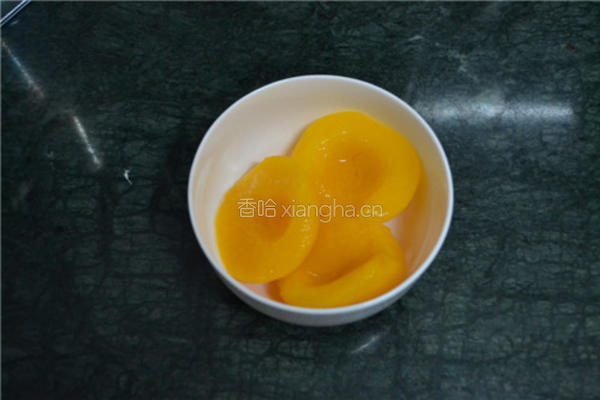 黄桃慕斯杯的做法图解1