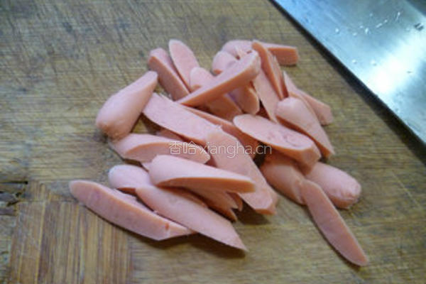 火腿肠香干炒梅豆的做法图解4
