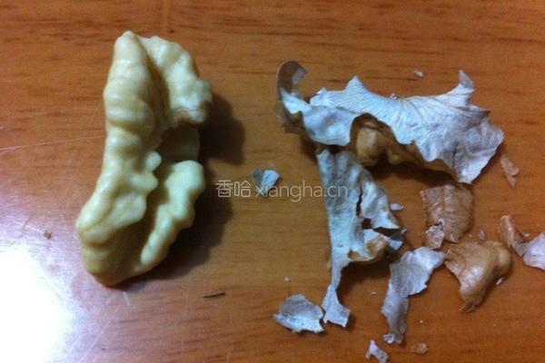 琥珀核桃仁的做法图解3