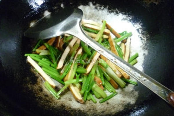 芹菜炒香干的做法图解9