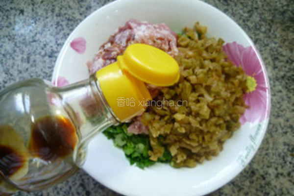 芹菜猪肉馅饺子的做法图解4