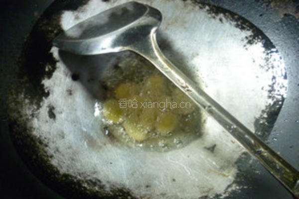 榨菜烧虾潺的做法图解3