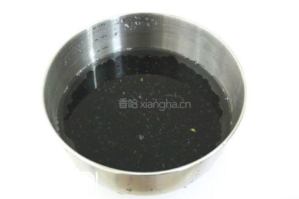 黑豆凉面的做法图解1