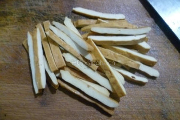 芦笋炒香干的做法图解4
