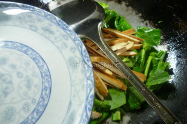 香干炒油菜蕻的做法图解6