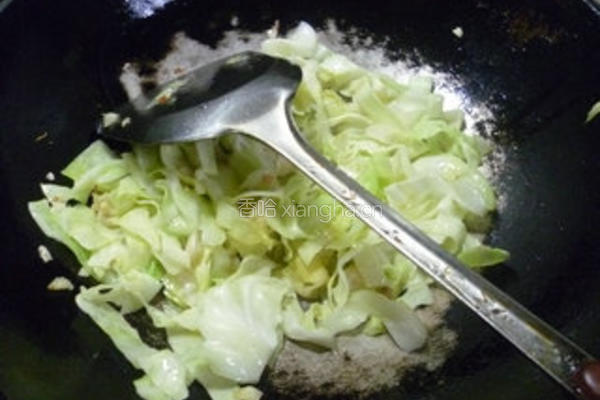 蒜末牛心菜的做法图解6