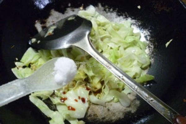 蒜末牛心菜的做法图解8