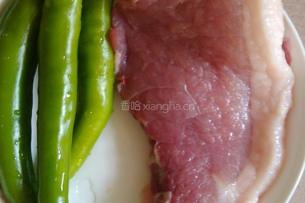 香辣肉丁的做法图解1