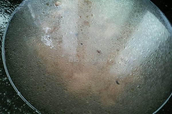 金针菇鱼丸肉片汤的做法图解5
