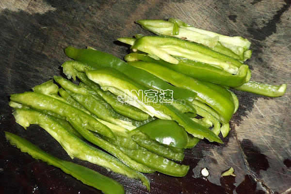 银芽青椒炒香干的做法图解4