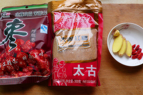 阿胶蜜枣红糖水的做法图解1