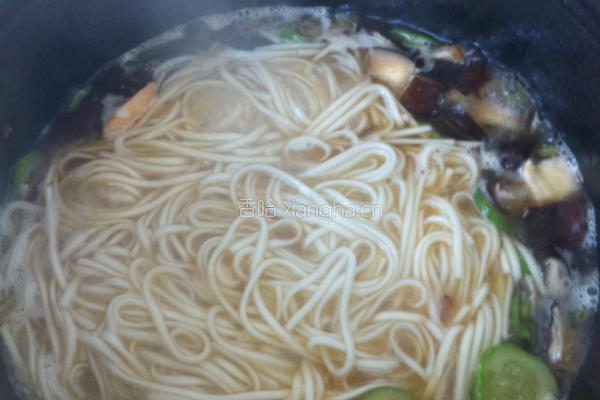 鲜虾汤面的做法图解7