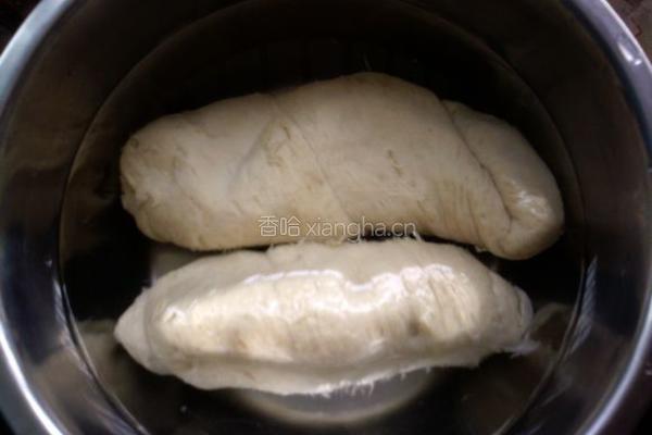糖醋水面筋的做法图解1