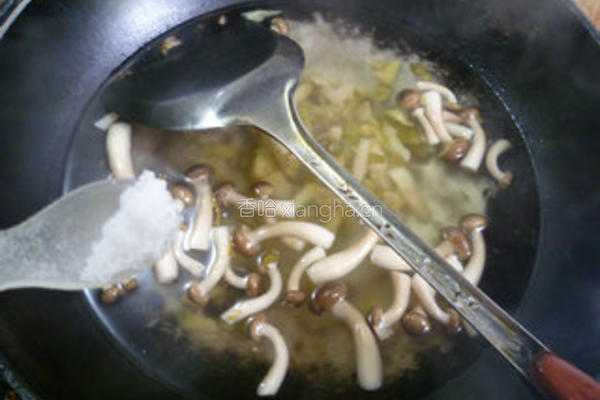 榨菜蟹味菇蛋花汤的做法图解6