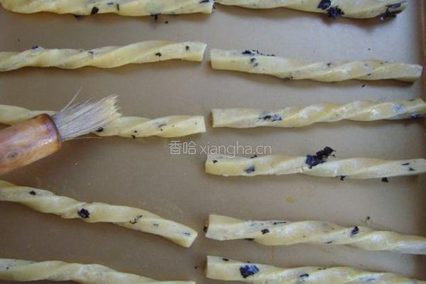 芝麻海苔棒的做法图解7