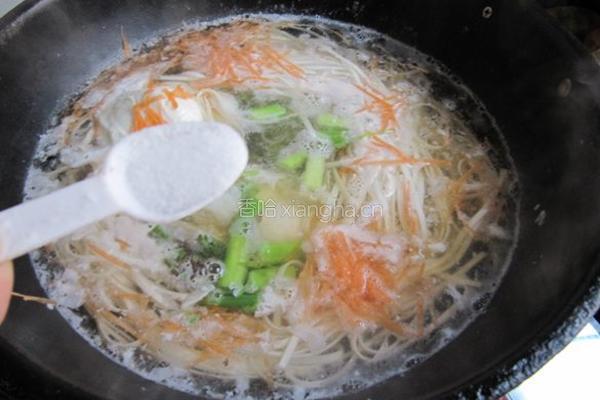 芦笋鸡蛋面的做法图解6