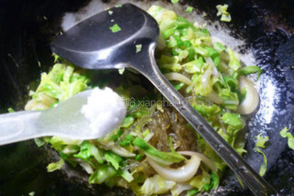洋葱牛心菜炒粉条的做法图解9