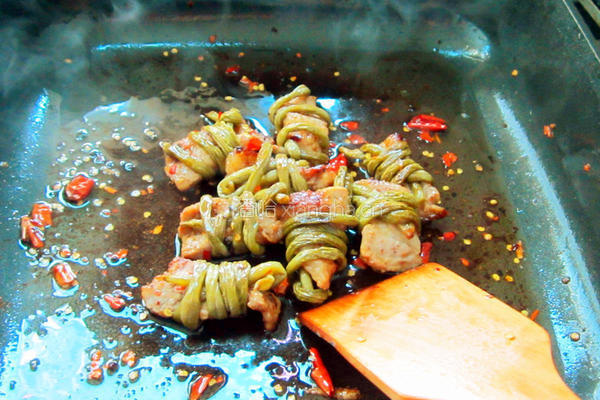 香焖豆角捆肉的做法图解7