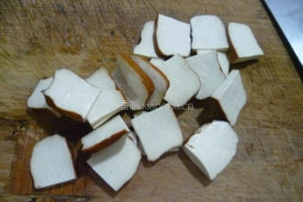 雪菜香干炒蚕豆的做法图解5