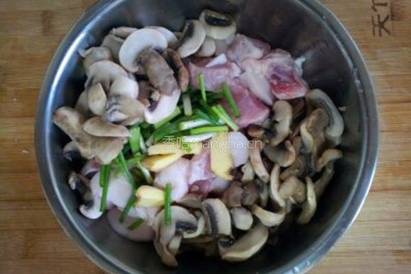 鲜蘑猪肉馄饨的做法图解5