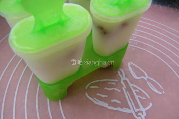 酸奶提子雪糕的做法图解7