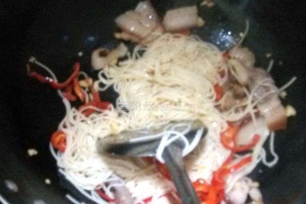 猪头肉炒面的做法图解5