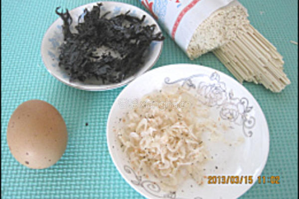 海虹汤韭菜打卤面的做法图解4