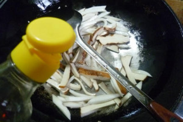 杏鲍菇炒香干的做法图解7