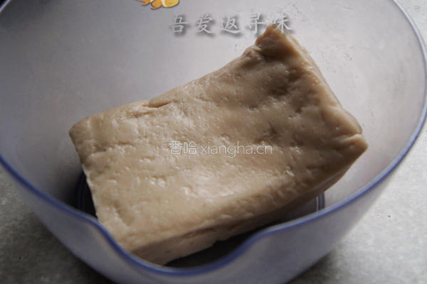 煎鲮鱼饼的做法图解1