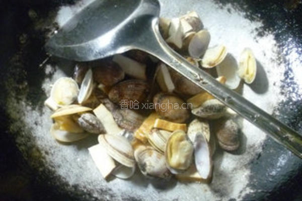 香干炒花蛤的做法图解6