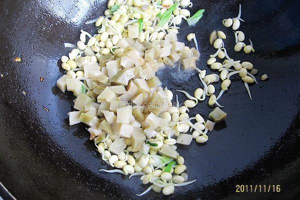 黄豆芽炒榨菜的做法图解6