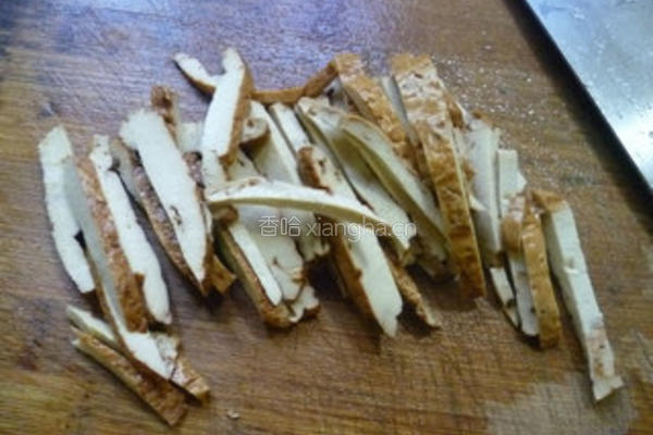 香干炒包心菜的做法图解4