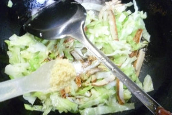 香干炒包心菜的做法图解9