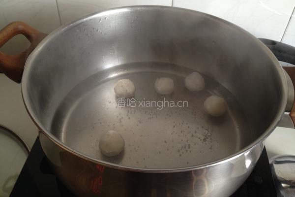 青菜鱼丸汤的做法图解3