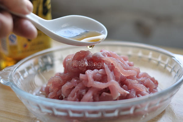 榨菜肉丝面的做法图解2