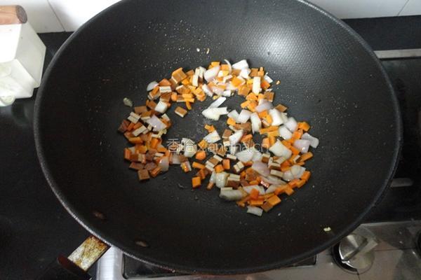 蚝油鸡蛋炒饭的做法图解4