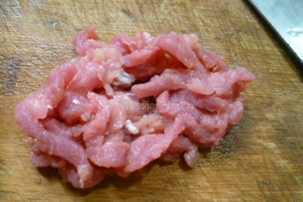 香干里脊肉炒榨菜的做法图解3
