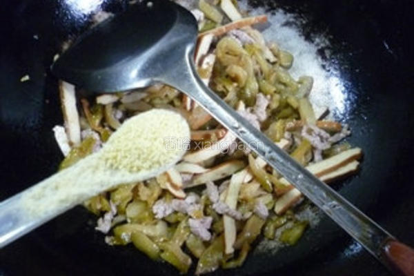香干里脊肉炒榨菜的做法图解10