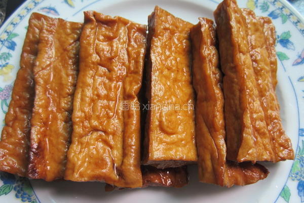 卤味香干的做法图解1