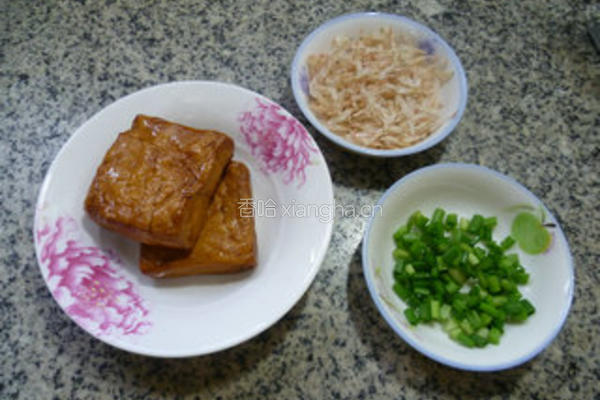 虾皮香干炒花菜的做法图解2